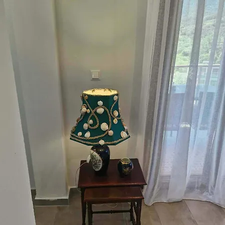 Smaragdos Thassos Boutique